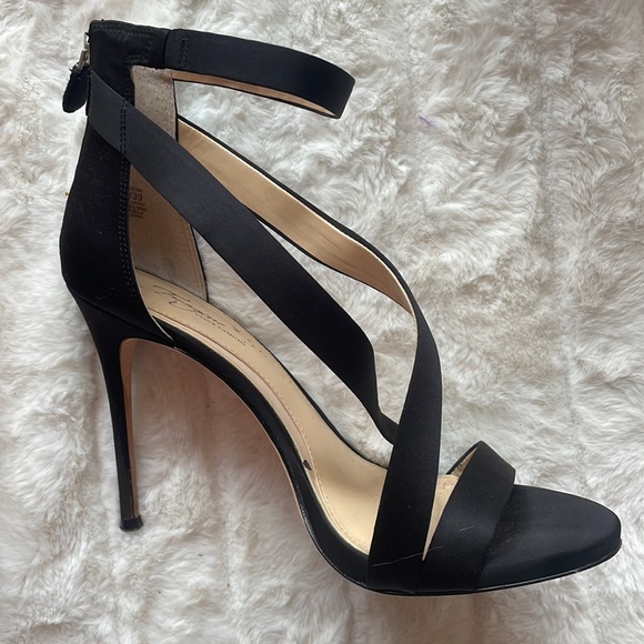 Vince Camuto Black Heels - Picture 6 of 10